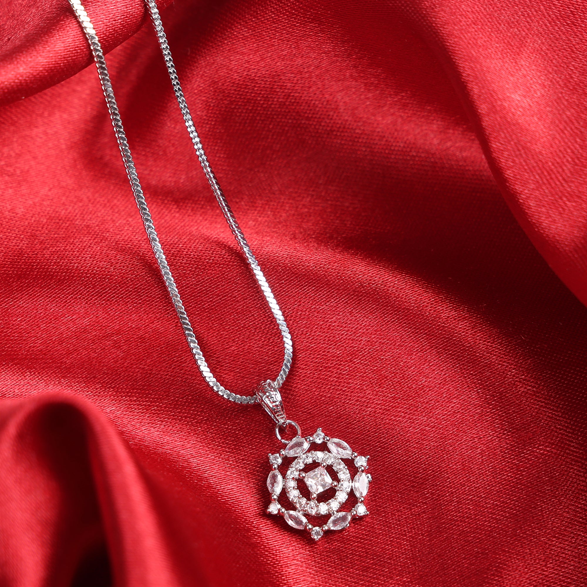 Twilight Petal Pendant – Classic Design, Modern Charm