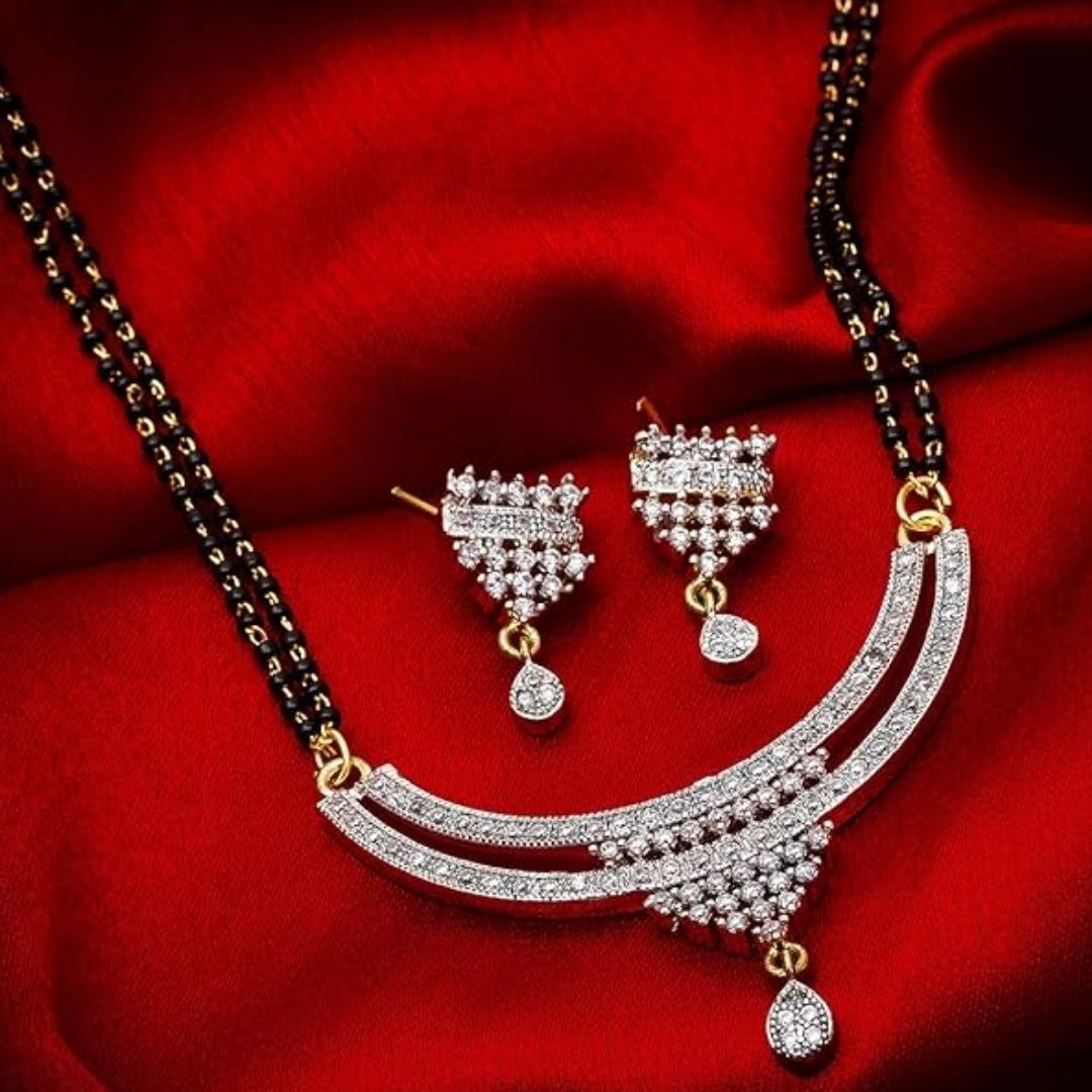 Center Jaali Mangalsutra - A Timeless Tradition with Elegant Detailing