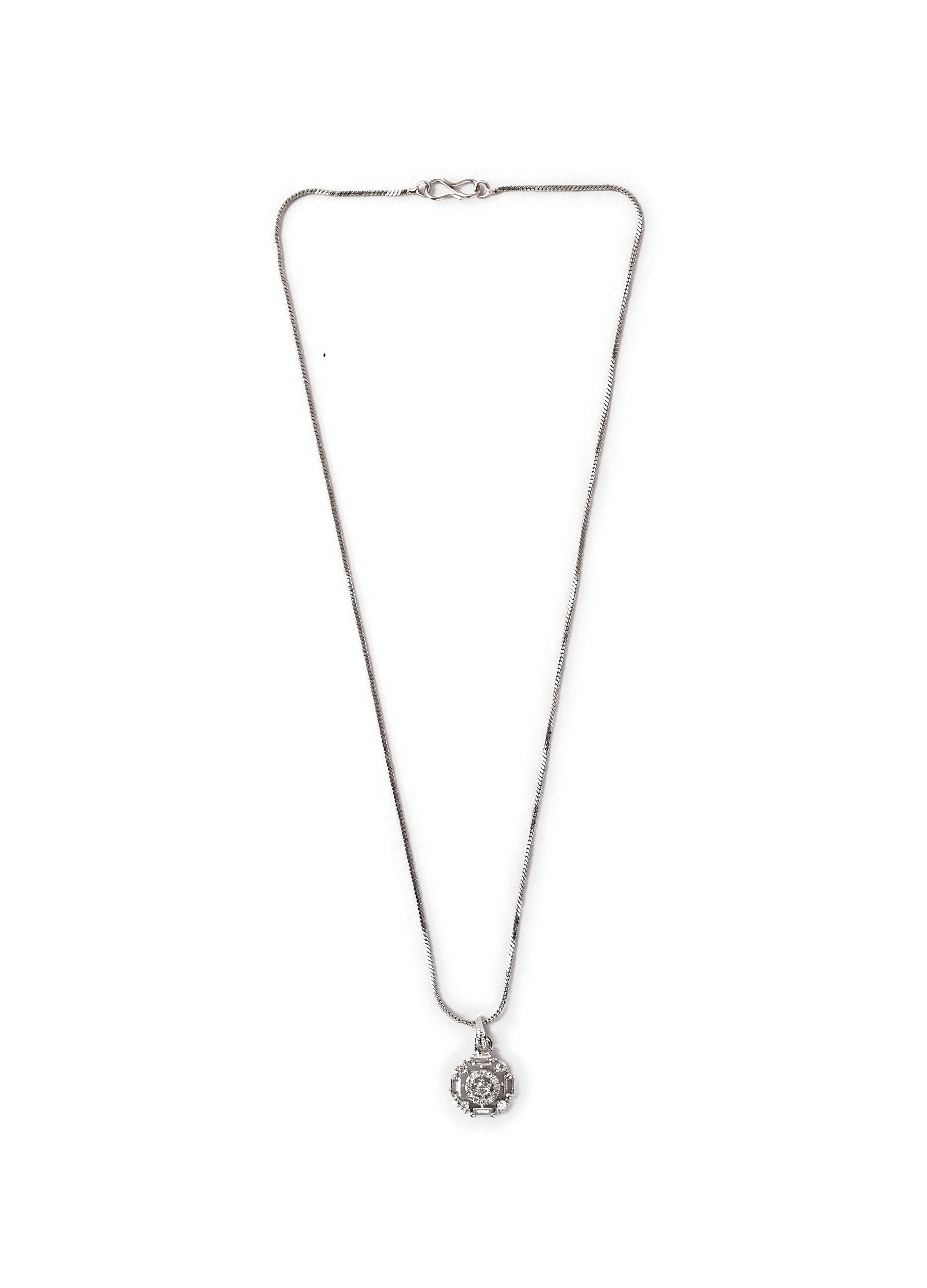 Celestial Radiance Pendant – Timeless Round-Cut Elegance in Silver Shine