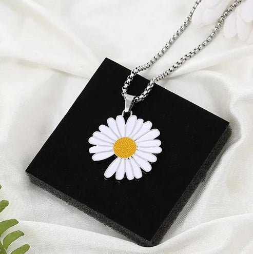 Beautiful flower neck chain