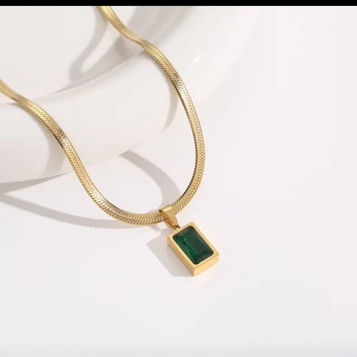 Green Emerald with Herringbone Chain