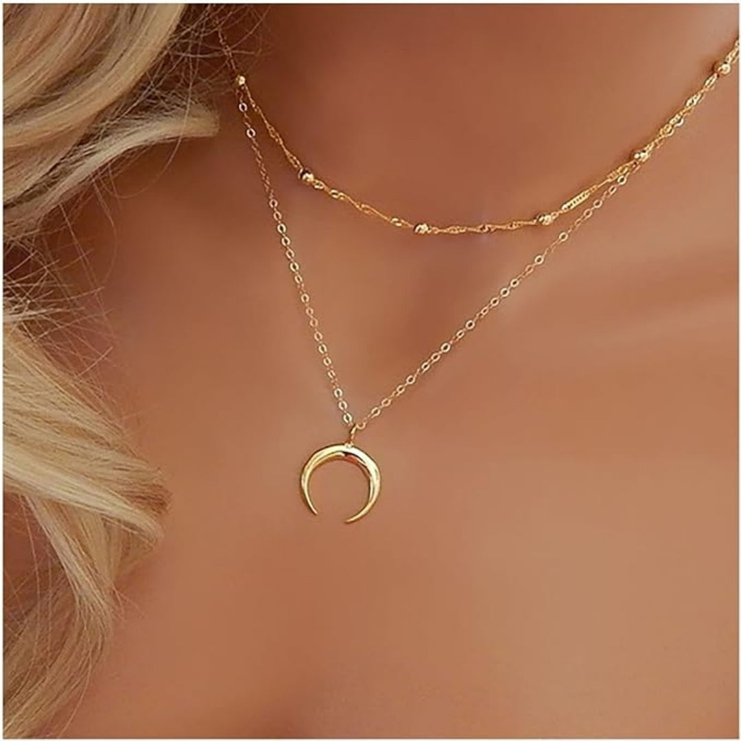 Half Moon Style Pendant - A Symbol of Grace and Balance