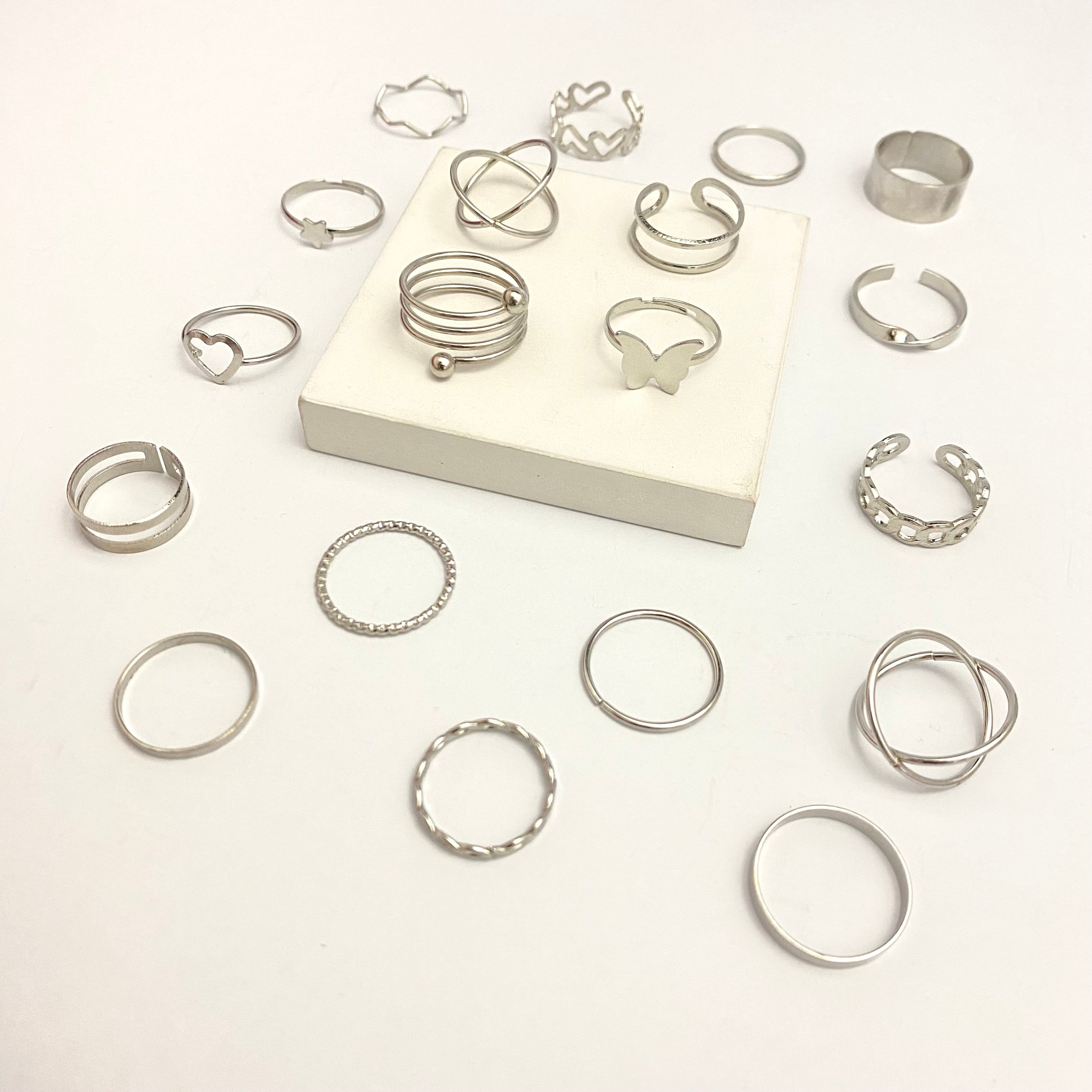 Set of 19 Adjustable Silver Ring Set β Glossy Lust