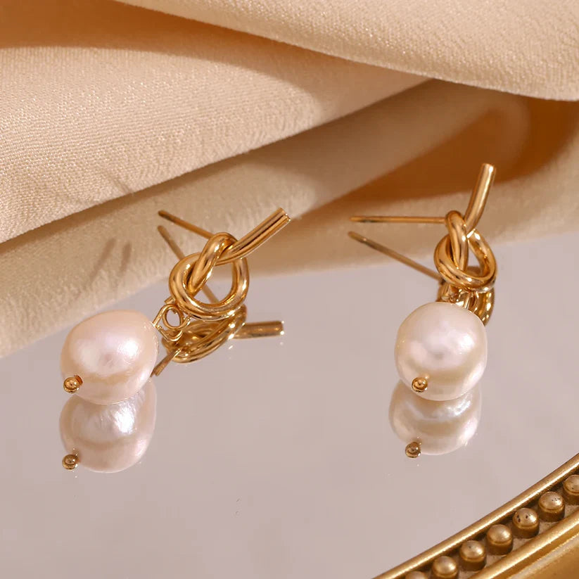 Pretty Pearls Knot and Pearl Earrings